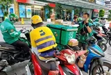 Giá xăng biến động, Grab, Be và ShopeeFood chi tiền hỗ trợ cho tài xế