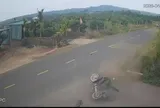 Xác minh clip nam sinh tử vong do tai nạn giao thông, người đi sau quay xe rời đi