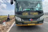 CLIP: Xe khách nhồi nhét người, tài xế và doanh nghiệp bị phạt gần 100 triệu đồng