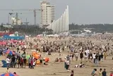 Gần 200.000 lượt khách tắm biển Vũng Tàu, 28 trẻ bị lạc được tìm thấy
