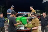 Giá sầu riêng lao dốc, xe ùn ứ chờ kiểm nghiệm: Điều gì đang xảy ra với 'vua' trái cây?