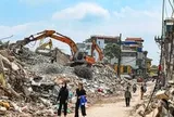 Cận cảnh giải phóng mặt bằng các cây cầu bắc qua sông Hồng