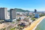 Cận cảnh tháo dỡ khách sạn hạng sang chắn biển Quy Nhơn