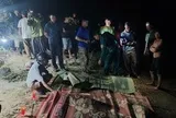 Lật thuyền trên sông Ngàn Phố, 4 người trong gia đình tử vong