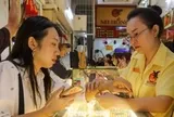 Lý do nhiều người dồn tiền mua vàng trang sức