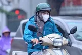 Miền Bắc bất ngờ đón không khí lạnh "lạ thường": Hà Nội mưa lớn, nhiệt độ giảm còn 23 độ