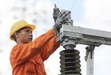 Lương trung bình 3.593 nhân viên công ty mẹ EVN là gần 480 triệu/năm