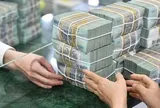 Ngân hàng tìm cách gỡ khó huy động vốn