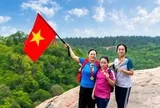 Mùa hè cùng con lên rừng, xuống biển: Trải nghiệm thay vì dán mắt vào điện thoại