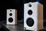 Jazz Hipster giới thiệu loa bookshelf 3 đường tiếng với âm trầm từ thiết kế thùng kín, tái định nghĩa âm thanh để bàn.