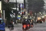 Mưa lớn quay lại Nam Bộ, miền Trung