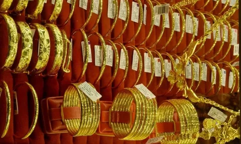 Giá vàng nhẫn, vàng SJC hôm nay 13/8 biến động ra sao?