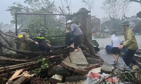 Số người chết do bão số 10 tăng lên 11, 21 người mất tích và mất liên lạc, Thủ tướng chỉ đạo khẩn