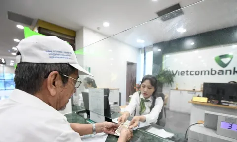 Cuộc đua lãi suất cuối năm