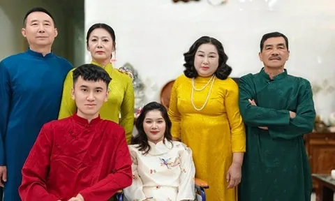 Vượt 5.000 km thăm nàng dâu Việt liệt tứ chi, mẹ chồng nói câu xúc động