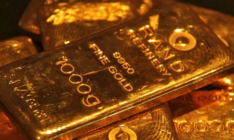 Diễn biến khác thường của vàng