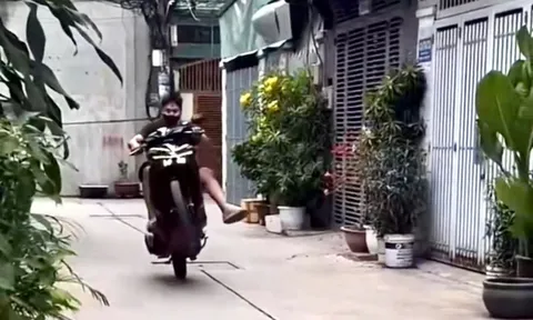 Liên tục đăng clip bốc đầu xe máy quảng cáo cho tiệm sửa xe