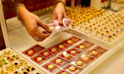 Ngày 10/2: Giá vàng SJC, vàng nhẫn trơn tiếp tục đi lên