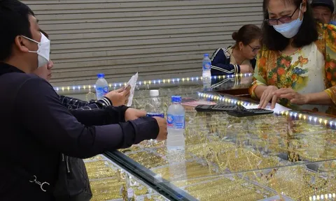 Giá vàng hôm nay 12-2: Bật tăng trở lại