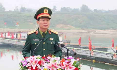 Chính thức thông xe cầu phao Đoan Hùng, ô tô dưới 7 chỗ được đi qua