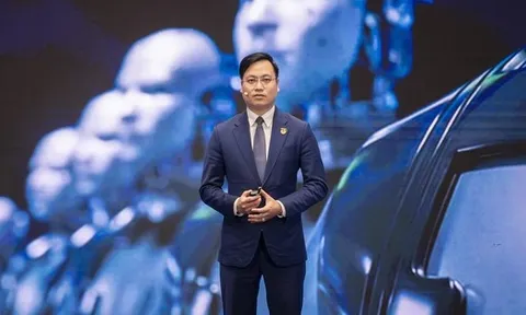 TS Trần Quang Hưng: 1 triệu đô ở Los Angeles "nuôi" đội ngũ 4 người trong 1 năm, nhưng ở Việt Nam thì gây dựng được đội ngũ 10 người mạnh công nghệ trong 2-3 năm