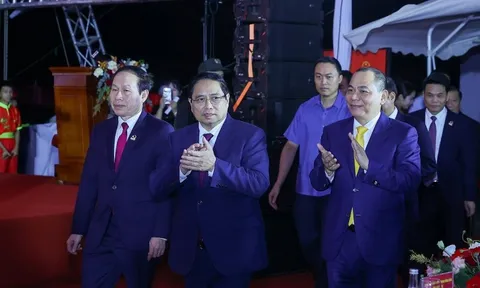 Sau khi trúng thầu 2 dự án 39.000 tỷ, DN chưa đầy 1 tuổi của tỷ phú Phạm Nhật Vượng công bố loạt dự án lớn