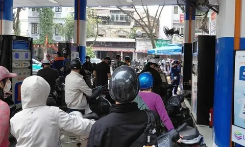 Giá xăng dầu tăng, Công an TPHCM khuyến cáo người dân