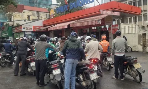 Bộ Công an cùng phối hợp kiểm tra, xử lý găm hàng xăng dầu chờ tăng giá