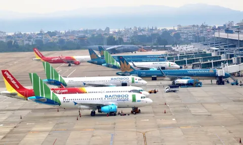 Giá nhiên liệu JetA1 tăng 3 lần, hàng không nỗ lực kiềm giá vé máy bay dịp 30/4