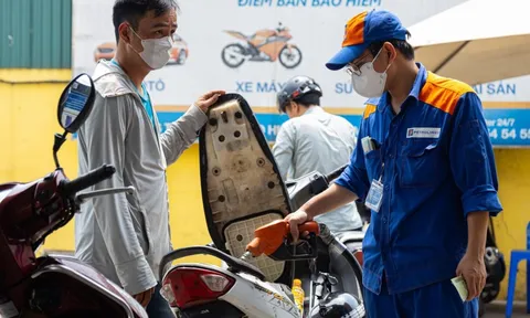 Bộ Tài chính đề xuất giảm thuế nhập khẩu xăng dầu về 0%