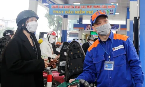 Giá xăng dầu trong nước đồng loạt tăng, riêng dầu hỏa giảm, chi quỹ bình ổn
