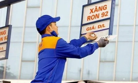 NÓNG: Giá xăng dầu đồng loạt giảm mạnh