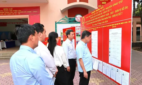 Kiểm tra công tác chuẩn bị, phục vụ bầu cử ở các phường Tăng Nhơn Phú, Bình Trưng và Phước Long