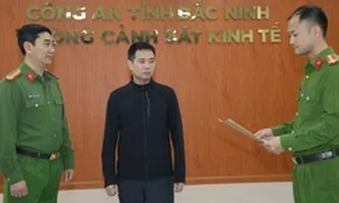 Tạm giam chủ cơ sở làm giấm ăn giả bằng ‘axit axetic pha nước lã’ ở Bắc Ninh