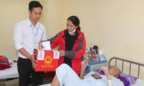 Huế: An ninh đảm bảo, 10 xã - phường đạt 100% cử tri đi bỏ phiếu