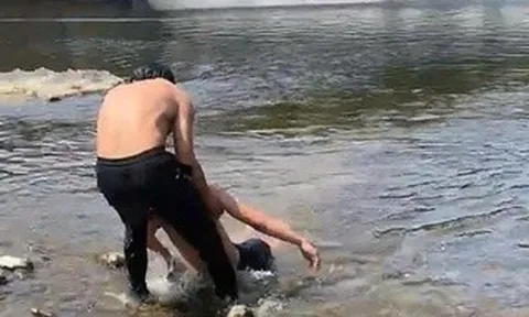 Ứng cứu kịp thời nam sinh lớp 8 đang chới với dưới đập nước