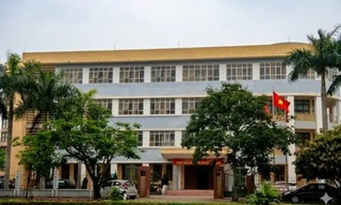 Chưa thi tuyển 416 giáo viên, tài liệu ôn thi đã bán trên mạng xã hội ở Quảng Trị?