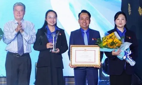Đoàn Thanh niên Báo Người Lao Động được trao giải thưởng Hồ Hảo Hớn