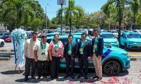 Tỷ phú Phạm Nhật Vượng chính thức chạy 2.500 taxi điện tại Philippines