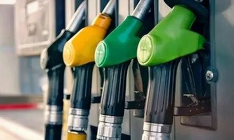 Giá xăng dầu hôm nay 25/3: Tăng, giảm trái chiều