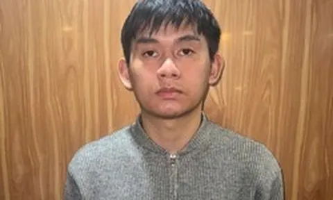 Phát hiện 14 lần giao dịch với tổng số tiền hơn 16 triệu đồng trong một ngày, Công an khởi tố thanh niên SN 2006 ở Hà Nội