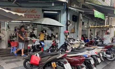 Chủ quán phở ở TPHCM quyết không tăng giá dù gas tăng gấp đôi