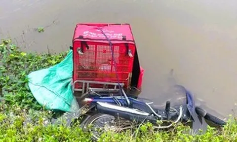 Phát hiện thi thể nam shipper dưới mương nước