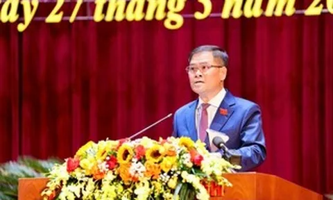 Ông Bùi Văn Khắng tái đắc cử Chủ tịch UBND tỉnh Quảng Ninh