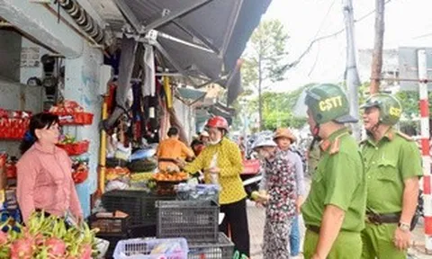 Hóa giải bức xúc trên vỉa hè, dưới lòng đường