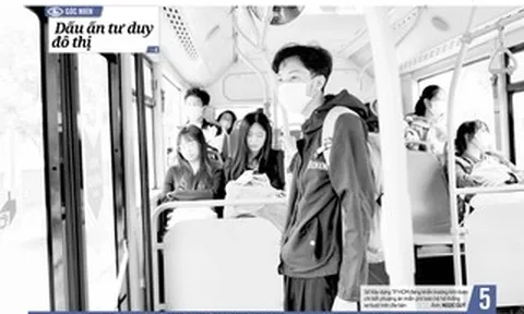 Báo in Người Lao Động 3-4: TP HCM sớm triển khai miễn phí xe buýt