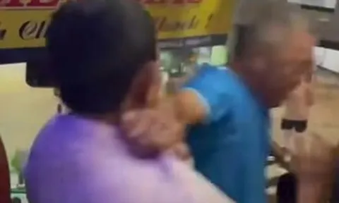 Clip: Tài xế và hành khách đánh nhau trên xe khách: Chủ nhà xe lên tiếng