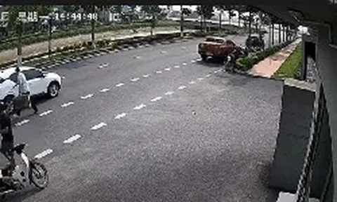 Vụ taxi dừng giữa đường, xe sau tông trúng bị lật: Lỗi của ai?