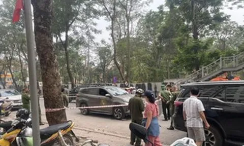 Tài xế ô tô công nghệ bị khách tấn công trên xe