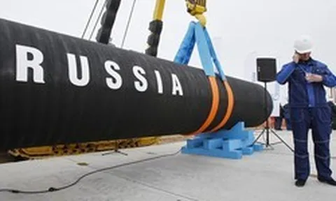 Xung đột vẫn nóng, Thủ tướng một nước EU thúc giục châu Âu nới lỏng lệnh trừng phạt Nga để mua năng lượng giá rẻ